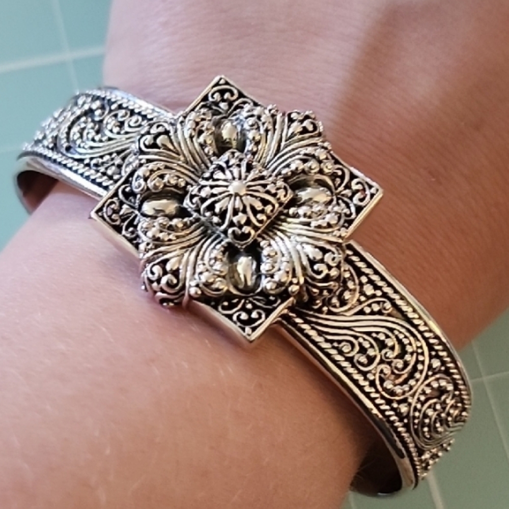 Jtv Artisan Gem Collection Of Bali Floral Sterling Silver Cuff Bracelet